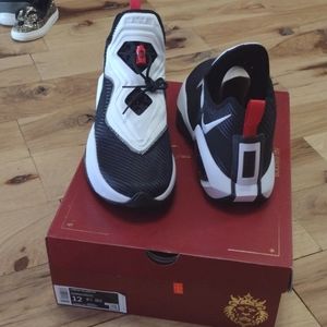 Nike Lebron Soldier 14